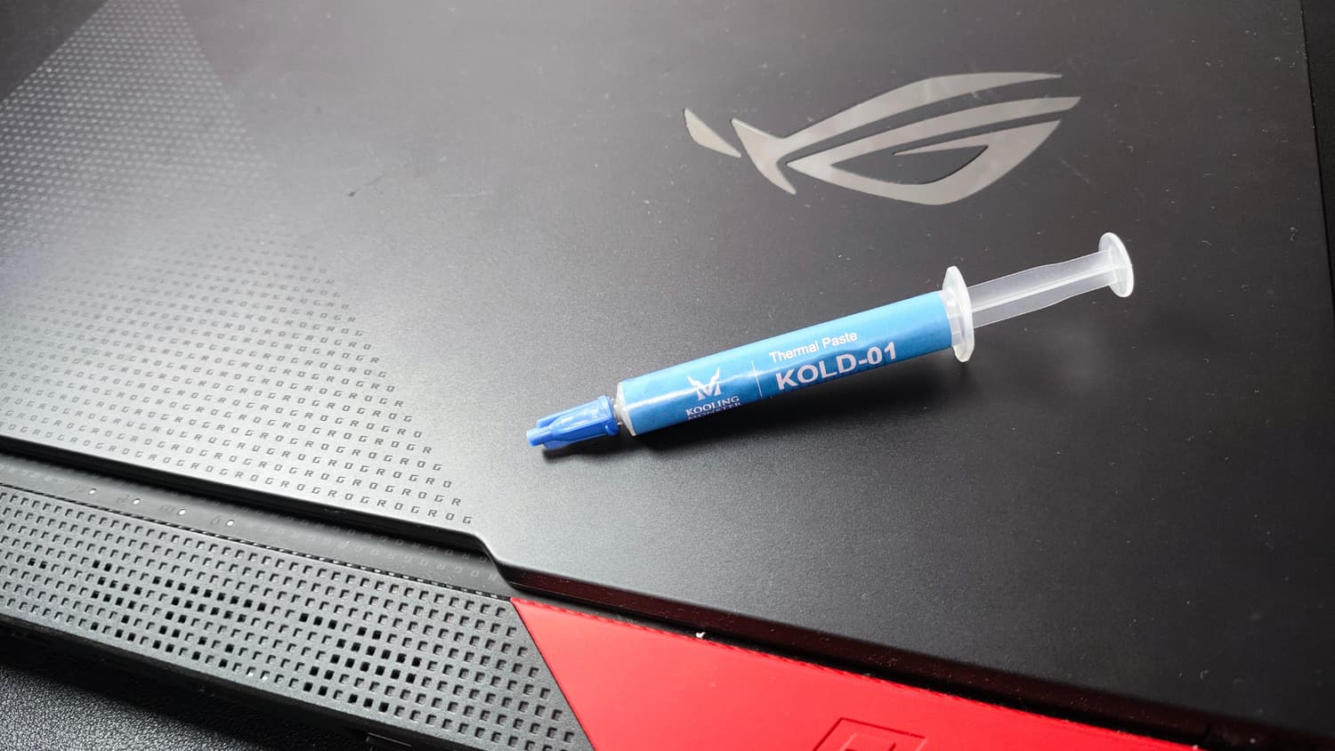 Ordinateur portable Asus ROG Strix G15 G513 - Nettoyage et changement de la pâte thermique