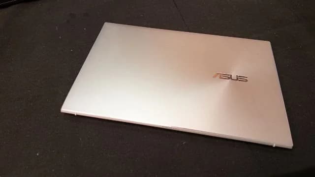 ASUS ZenBook 14s U4700J — Nettoyage et changement de la pâte thermique