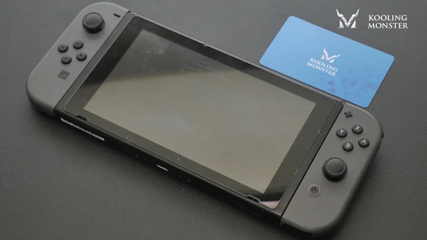 Nintendo Switch : nettoyage et remplacement de la pâte thermique